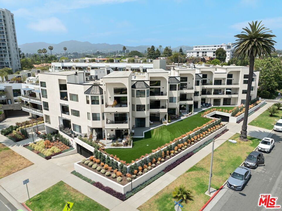 311 Ocean Ave Unit: 104