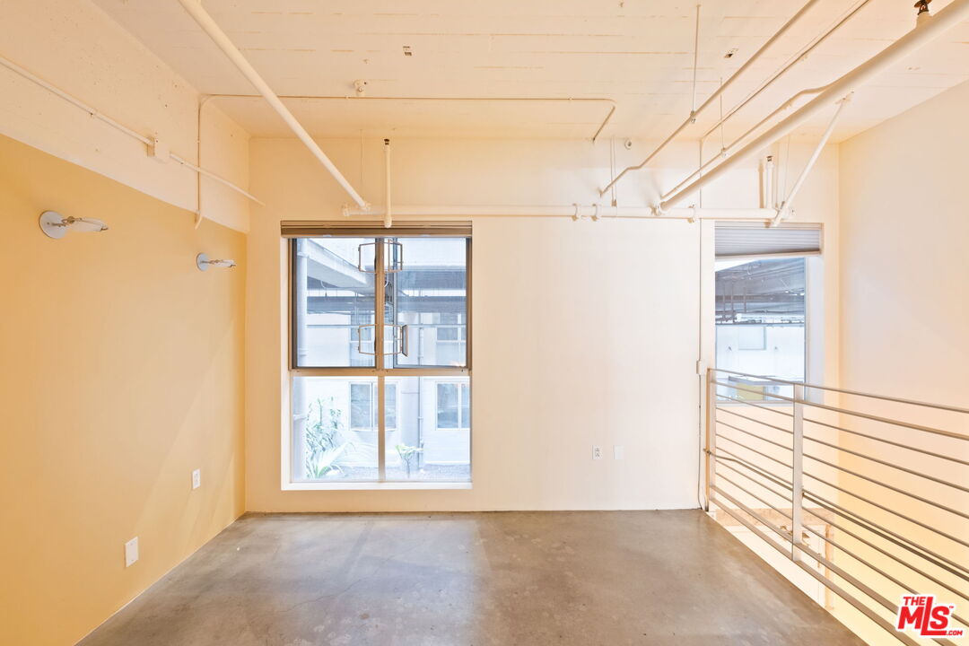 1130 S Flower St Unit: 118