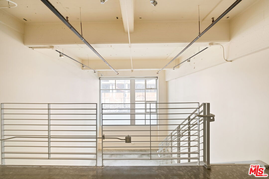 1130 S Flower St Unit: 118