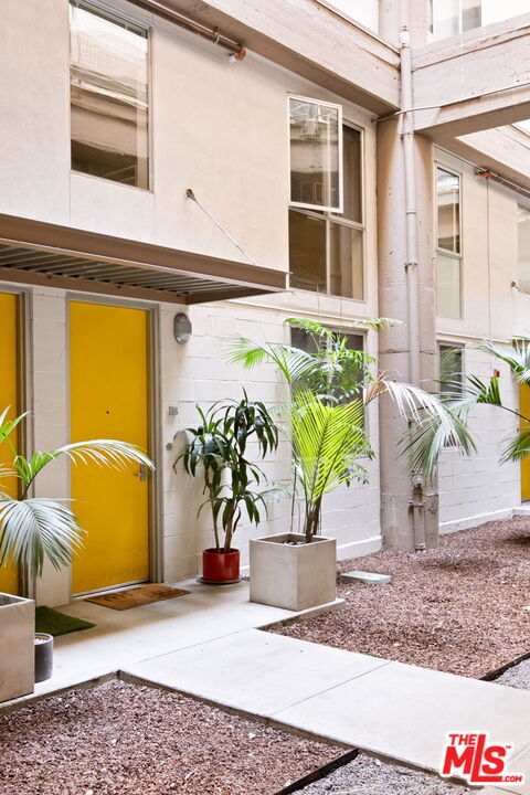 1130 S Flower St Unit: 118