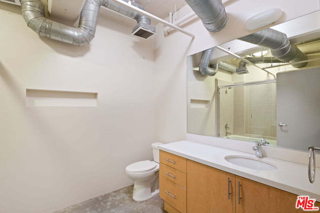 1130 S Flower St Unit: 118