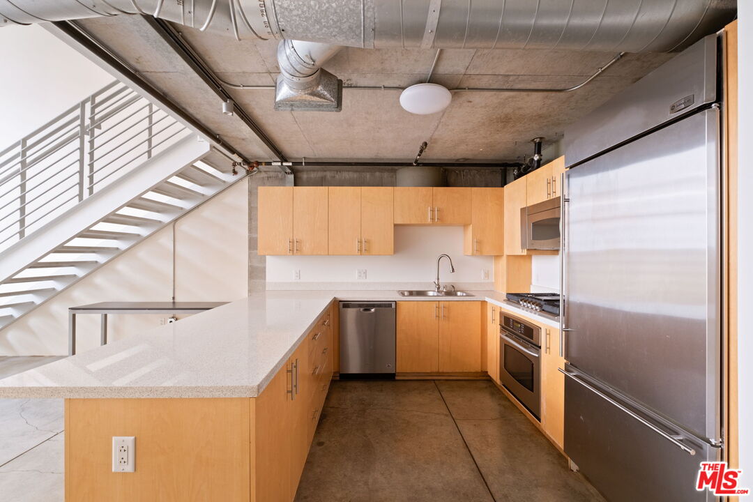 1130 S Flower St Unit: 118