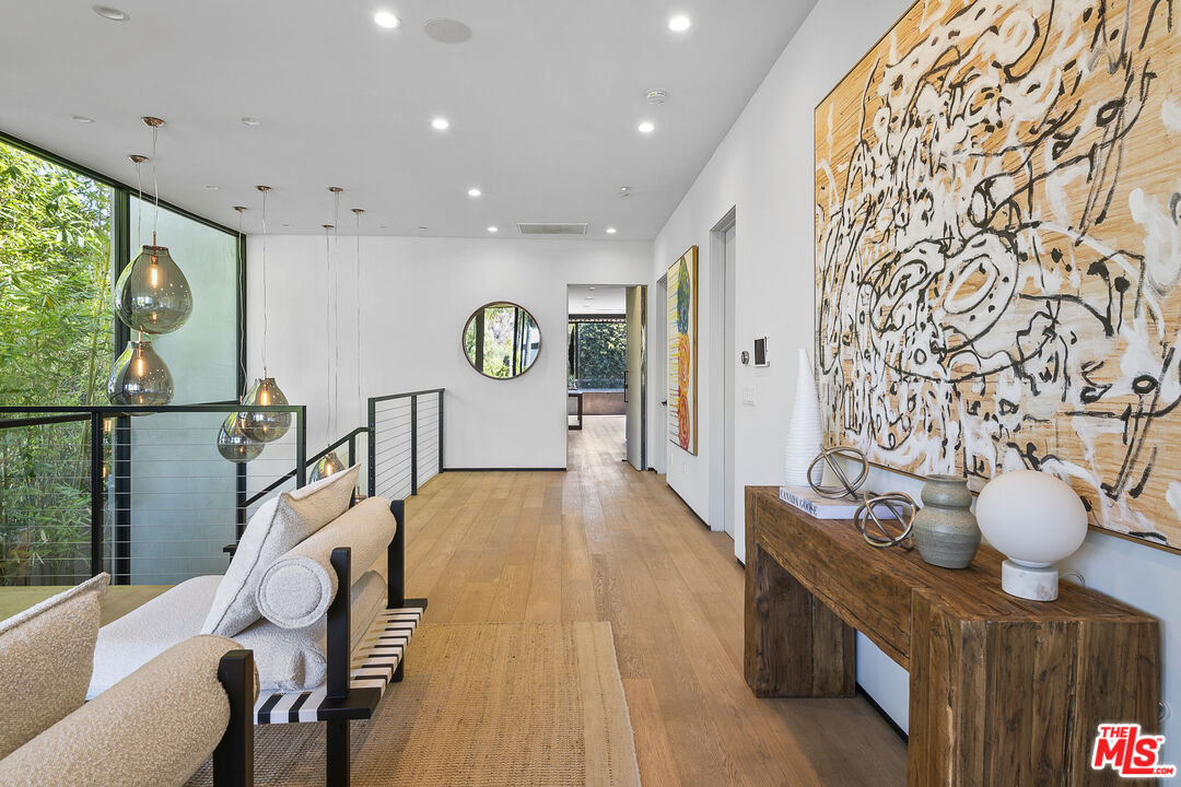 428 N La Jolla Ave