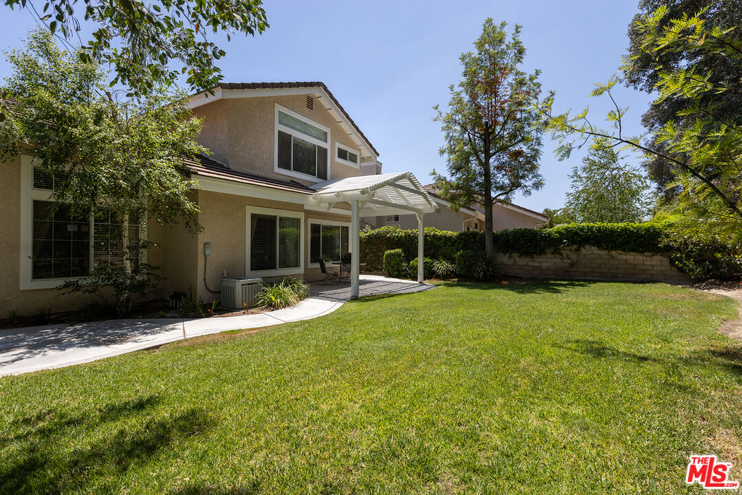 27050 Riversbridge Way