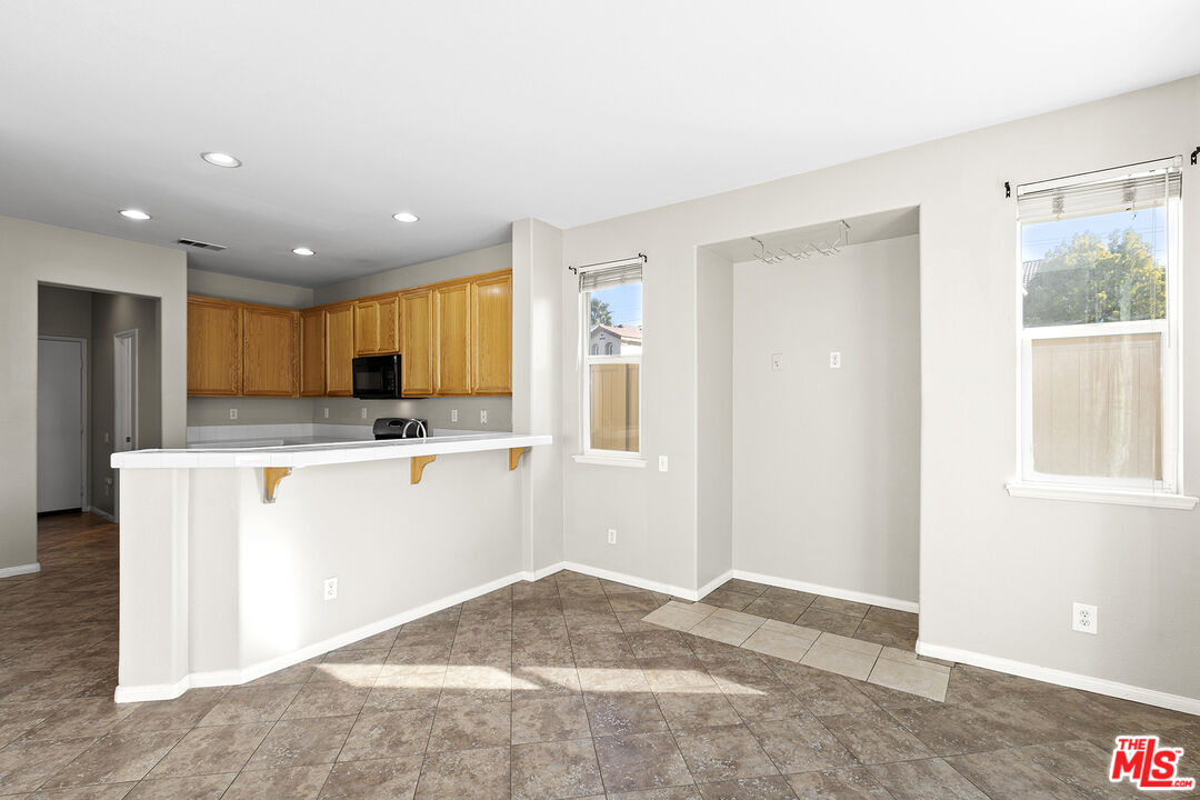 30319 Cedar Oak Ln
