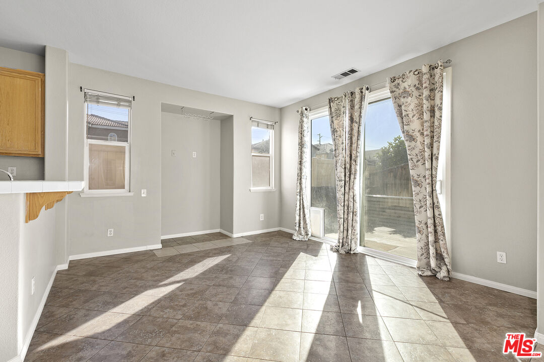 30319 Cedar Oak Ln