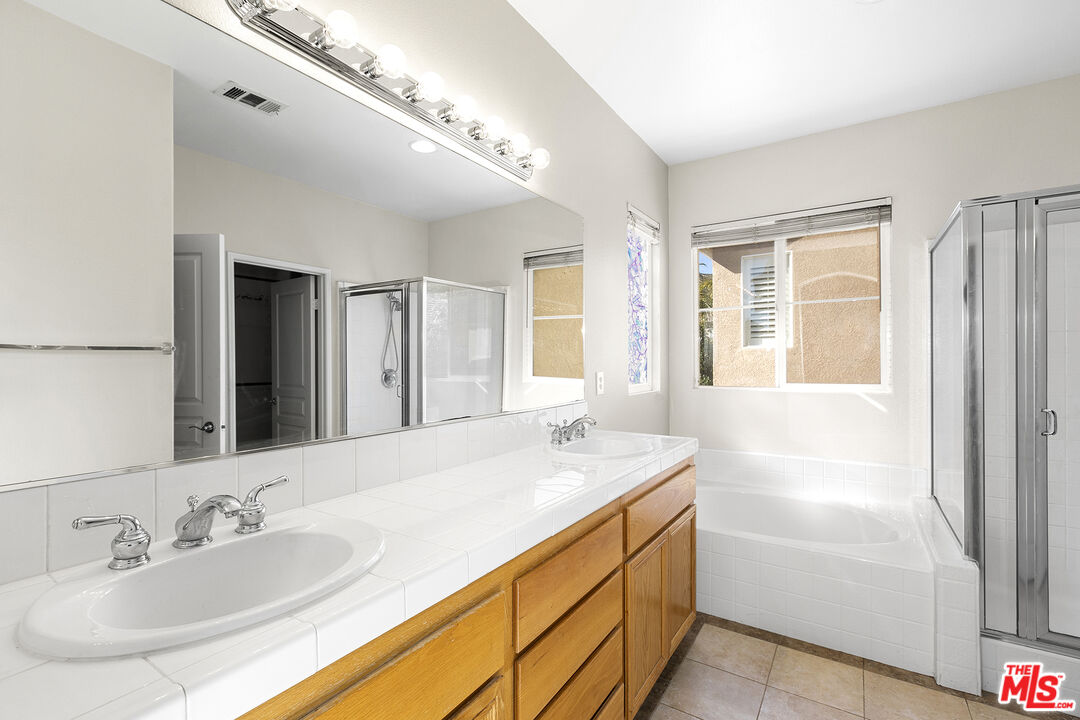 30319 Cedar Oak Ln