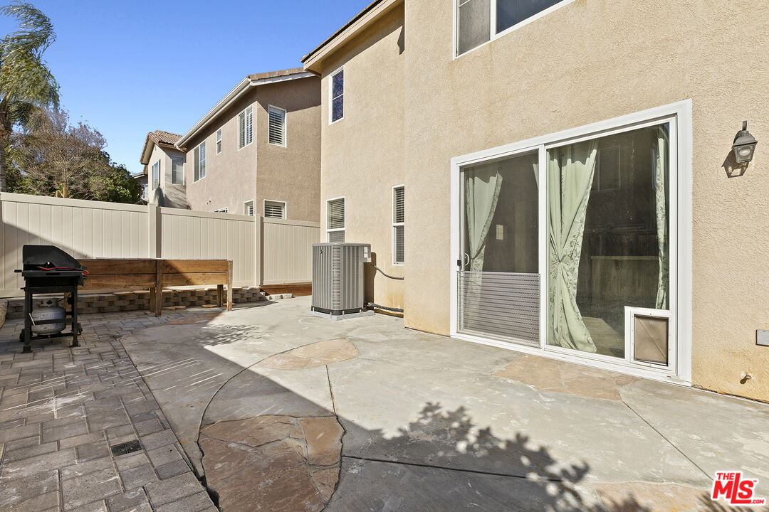 30319 Cedar Oak Ln