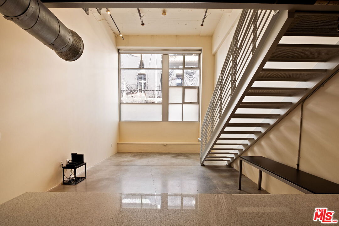 1130 S Flower St Unit: 118