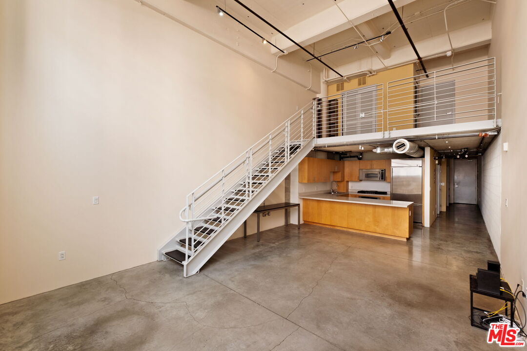 1130 S Flower St Unit: 118