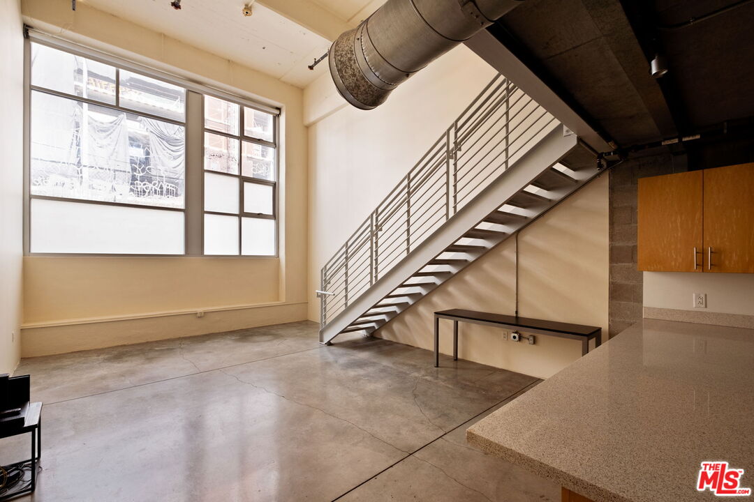 1130 S Flower St Unit: 118