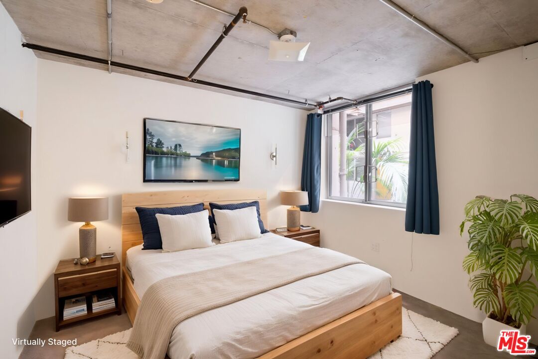 1130 S Flower St Unit: 118