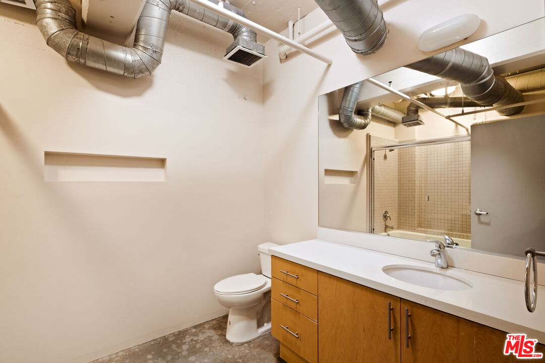 1130 S Flower St Unit: 118