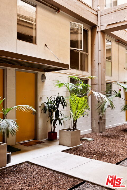 1130 S Flower St Unit: 118