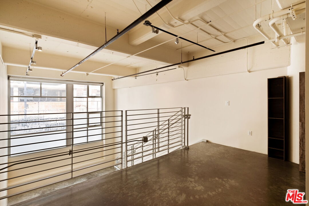 1130 S Flower St Unit: 118