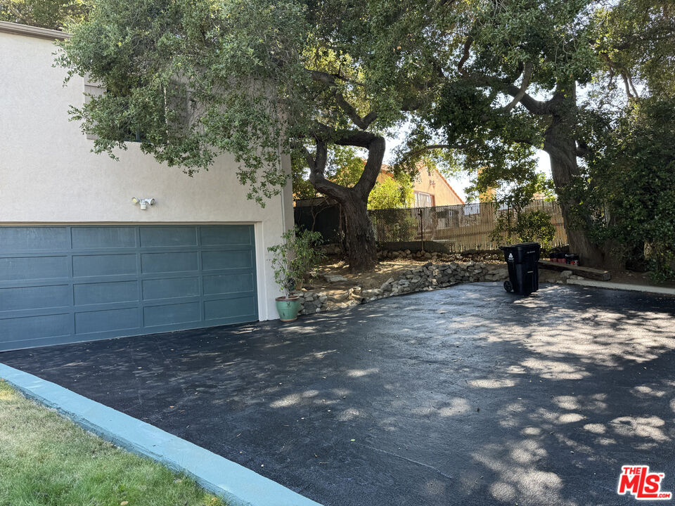3392 Tareco Dr