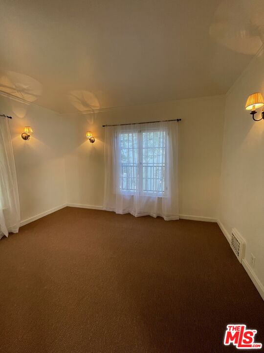 3116 Lake Hollywood Dr