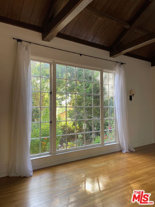 3116 Lake Hollywood Dr