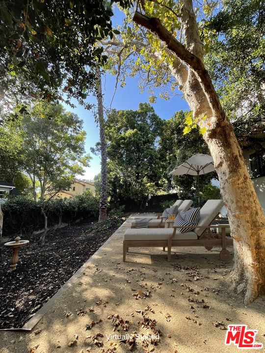 3116 Lake Hollywood Dr