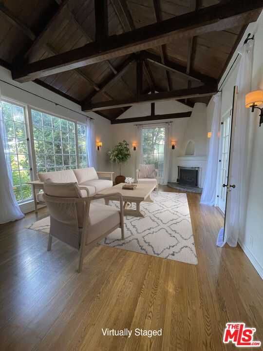 3116 Lake Hollywood Dr