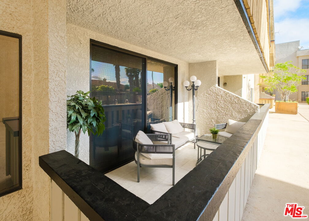 19029 Nordhoff St Unit: 104