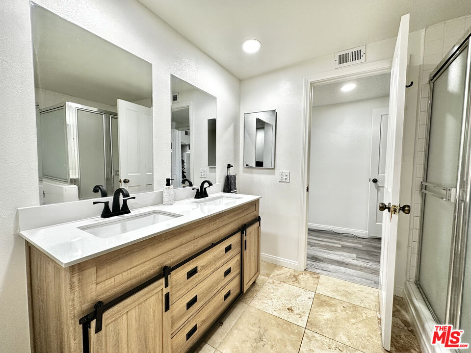 19029 Nordhoff St Unit: 104