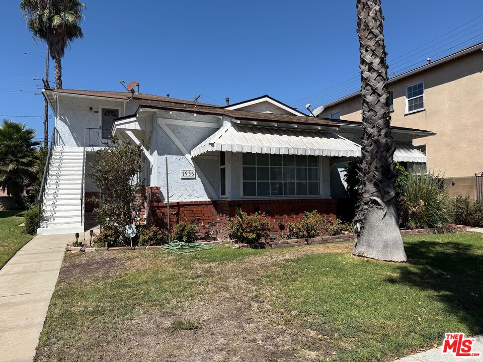 1935 N Hollywood Way Unit: C