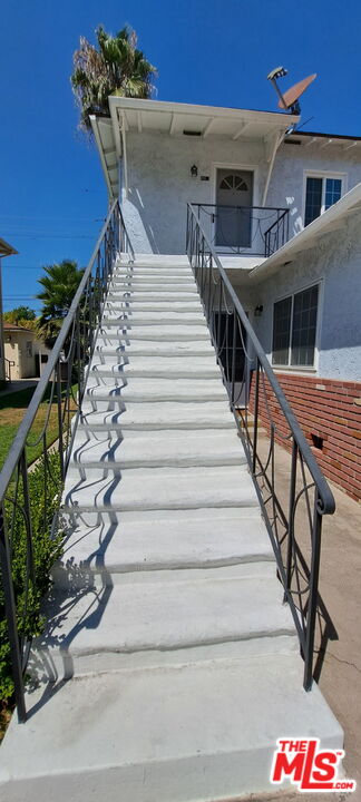 1935 N Hollywood Way Unit: C