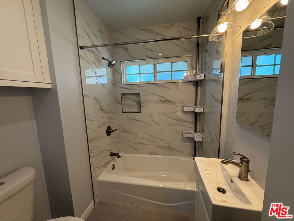 1935 N Hollywood Way Unit: C