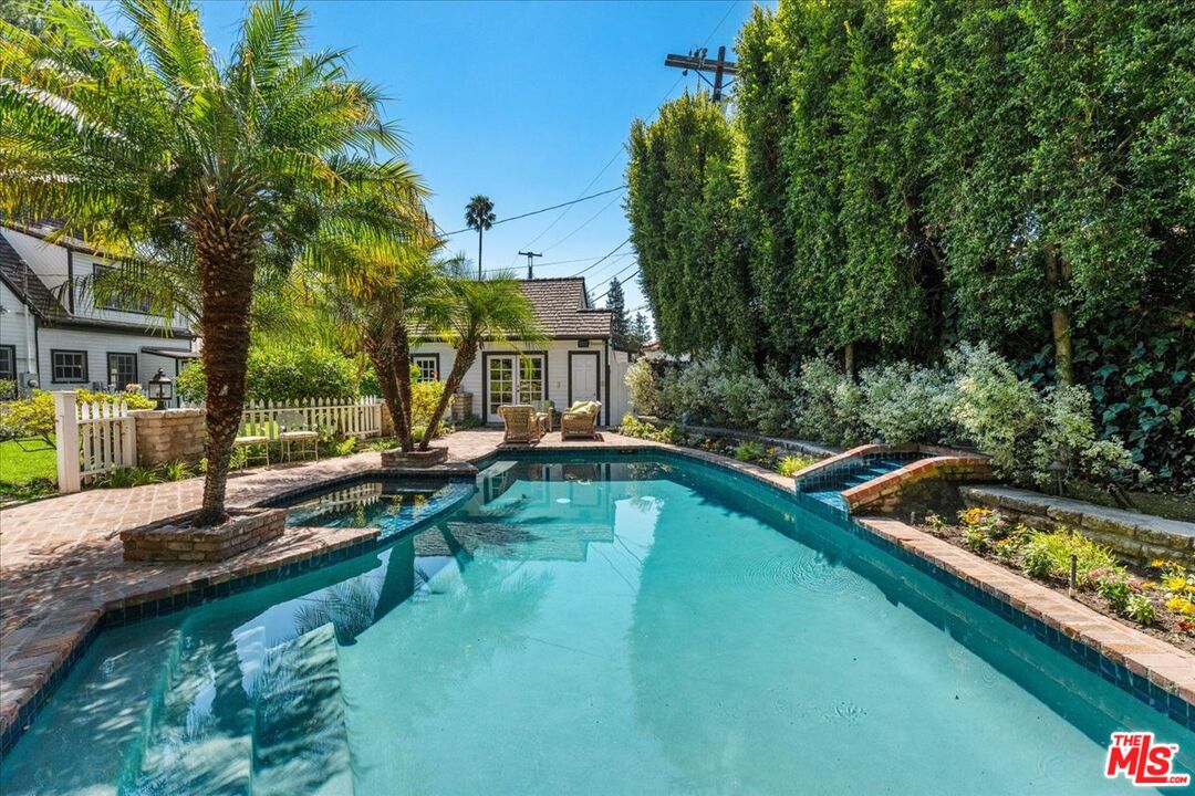 4331 Talofa Ave