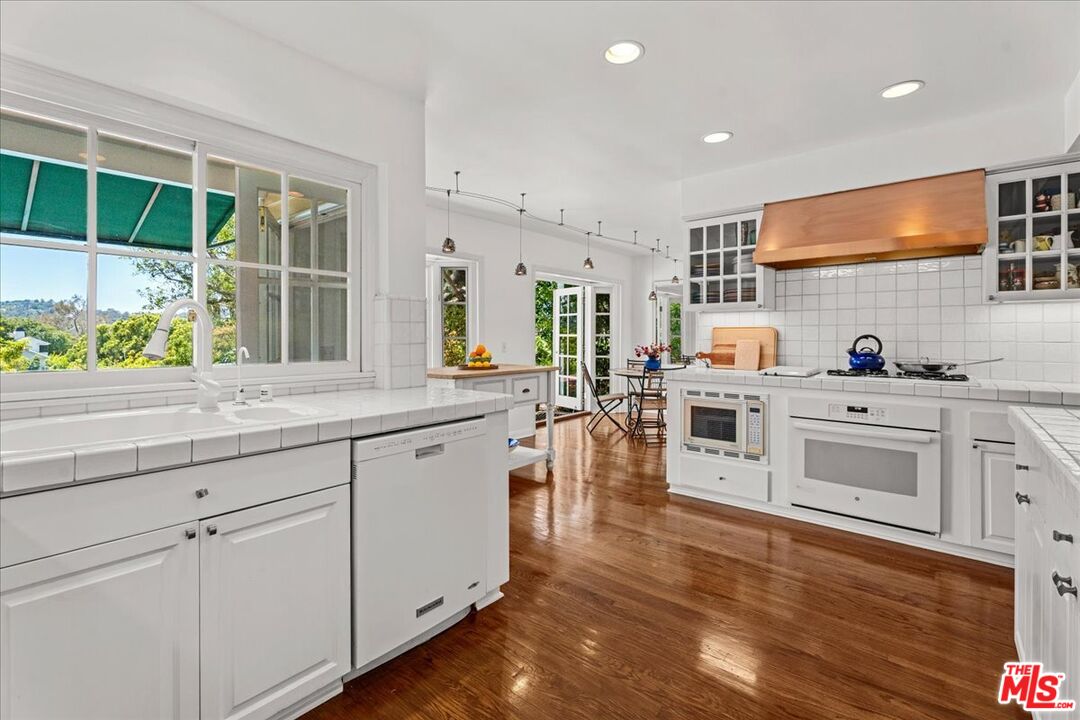 3314 Wonder View Dr