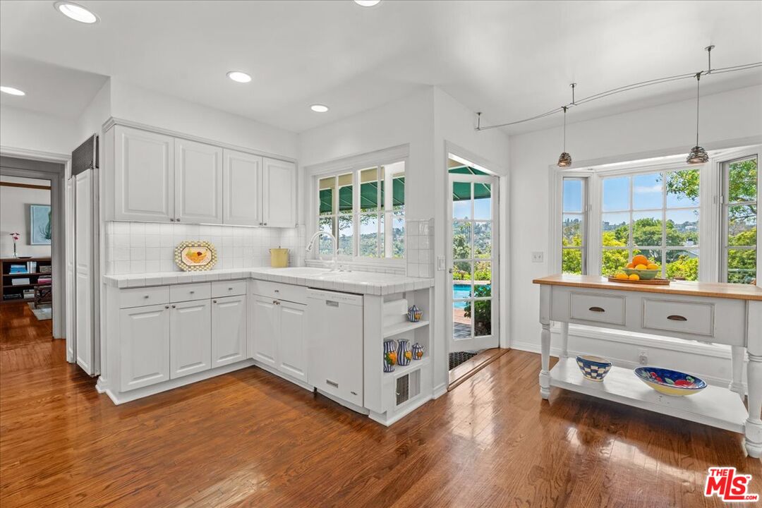 3314 Wonder View Dr