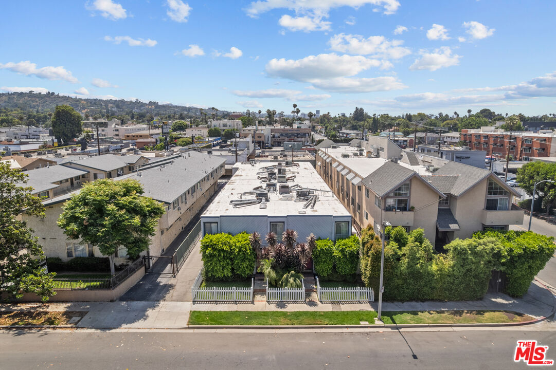 4381 Ventura Canyon Ave Unit: 4