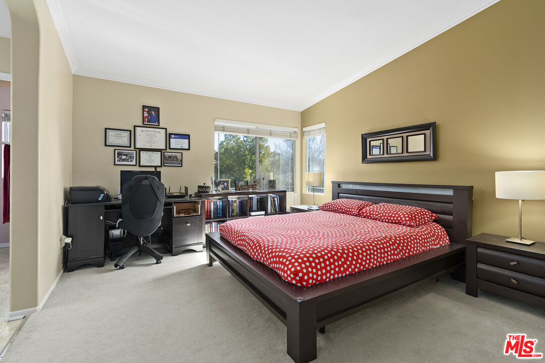 27025 Big Rapids Loop Unit: 12