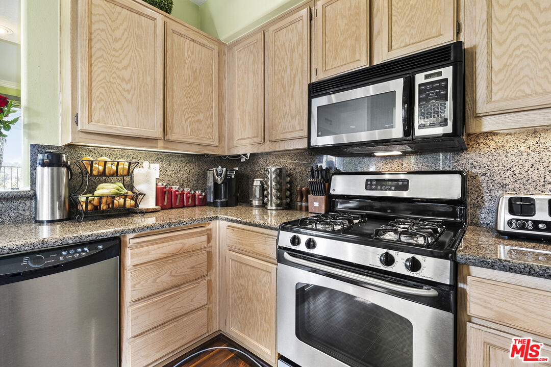 27025 Big Rapids Loop Unit: 12