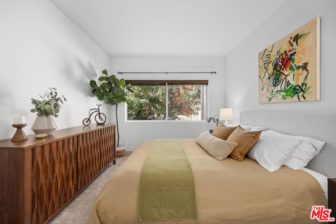 501 E Del Mar Blvd Unit: 206