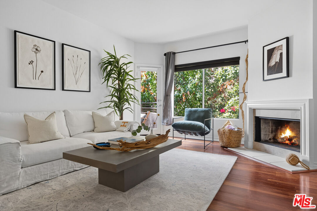 501 E Del Mar Blvd Unit: 206