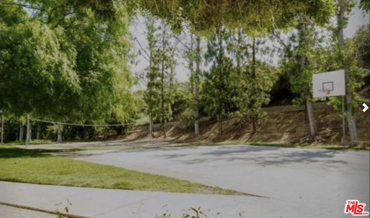 5805 Oak Bend Ln Unit: 210