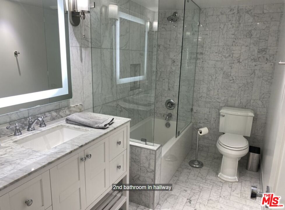 5805 Oak Bend Ln Unit: 210