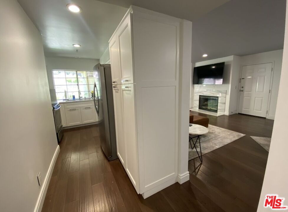 5805 Oak Bend Ln Unit: 210