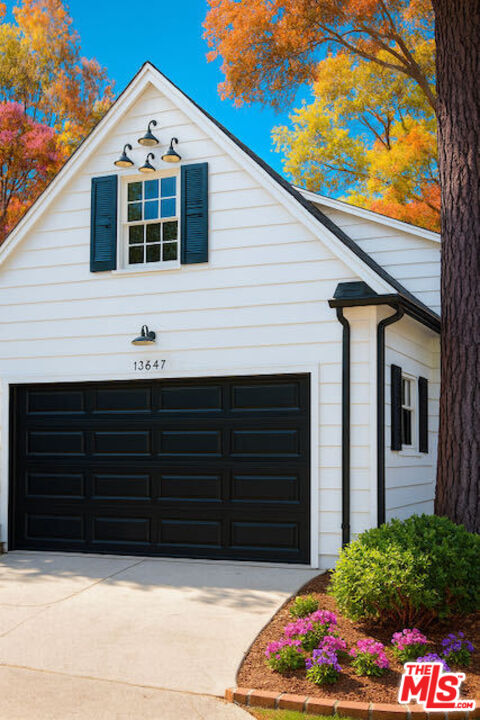 14807 Round Valley Dr