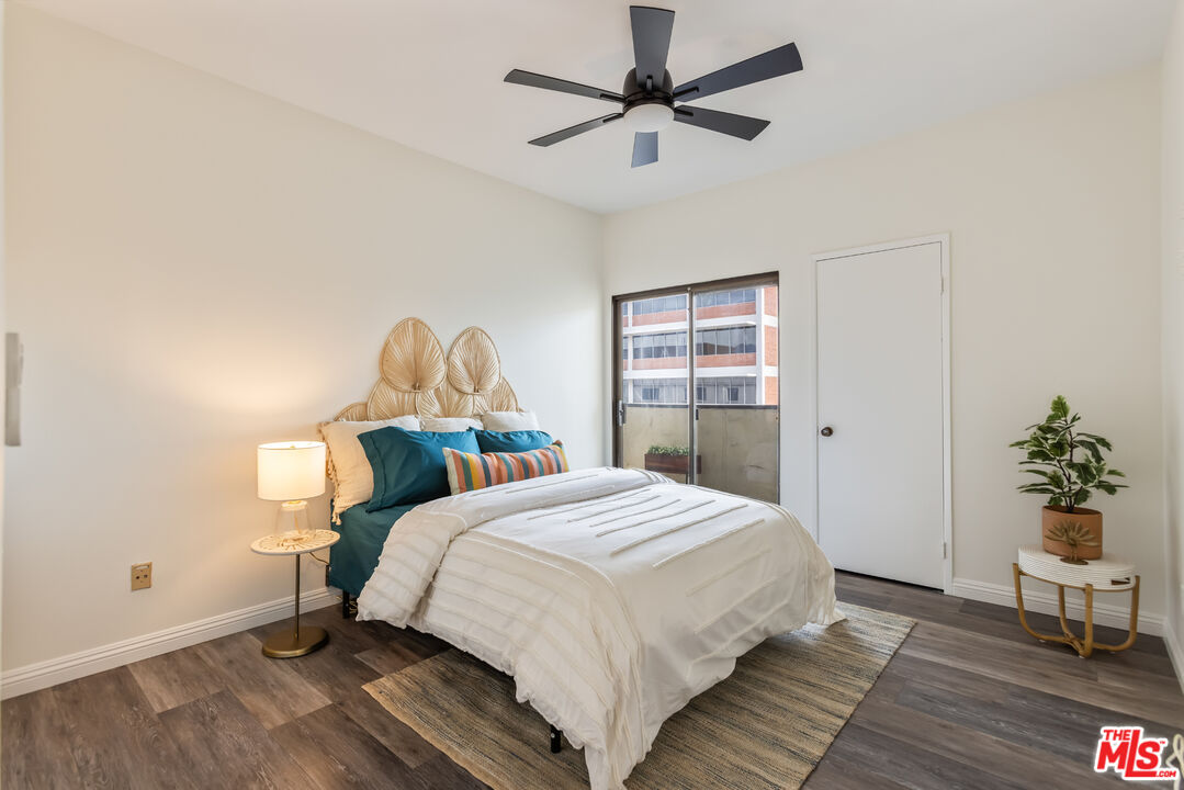 234 N Kenwood St Unit: 208