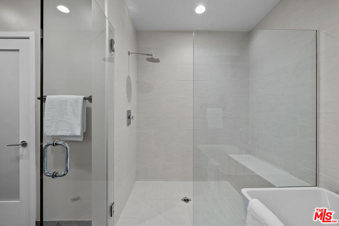 4240 Laurel Canyon Blvd Unit: 401