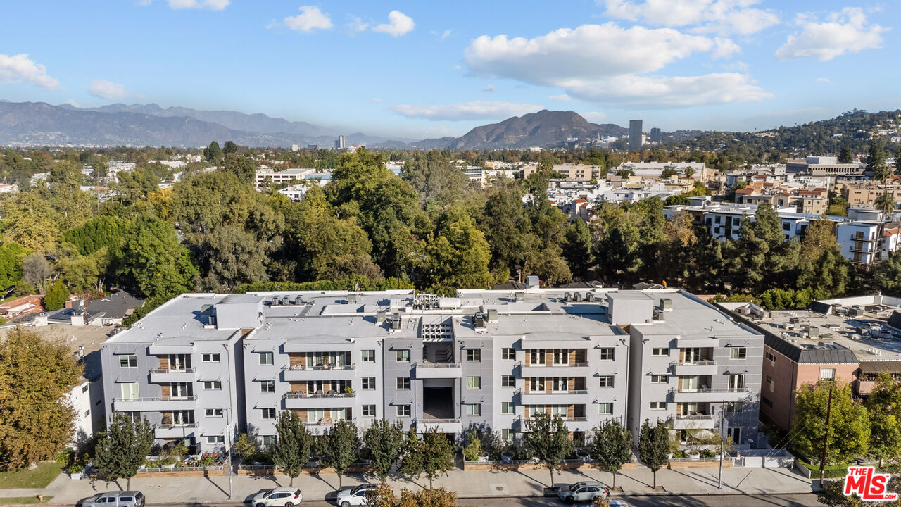 4240 Laurel Canyon Blvd Unit: 401