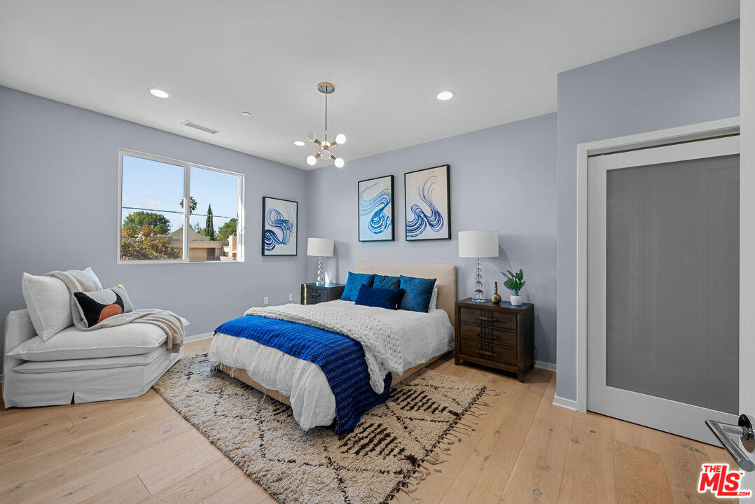 4240 Laurel Canyon Blvd Unit: 401