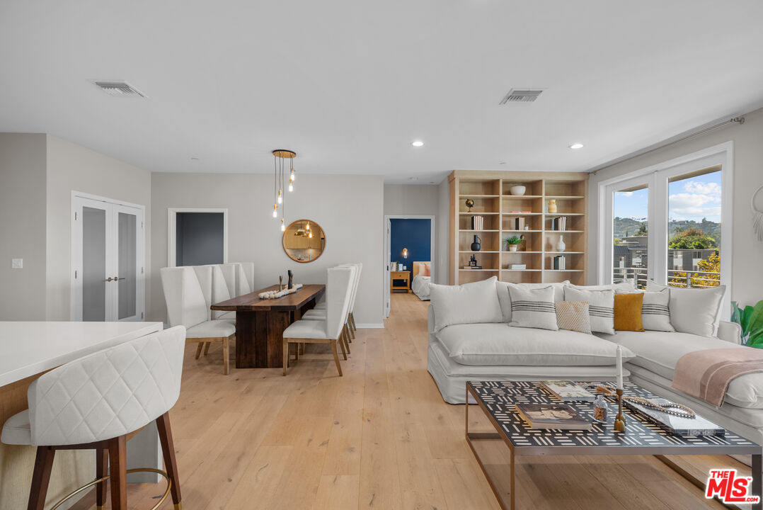 4240 Laurel Canyon Blvd Unit: 401