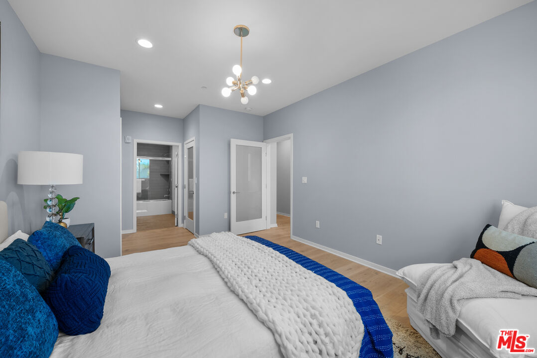 4240 Laurel Canyon Blvd Unit: 401