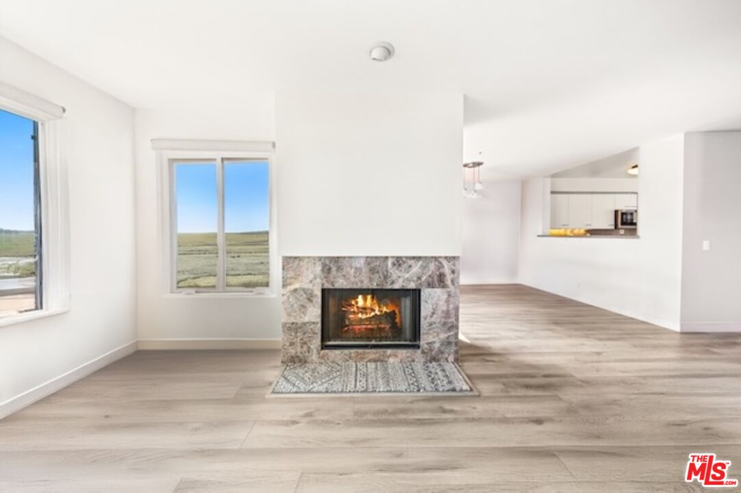 4297 Carpinteria Ave Unit: 8