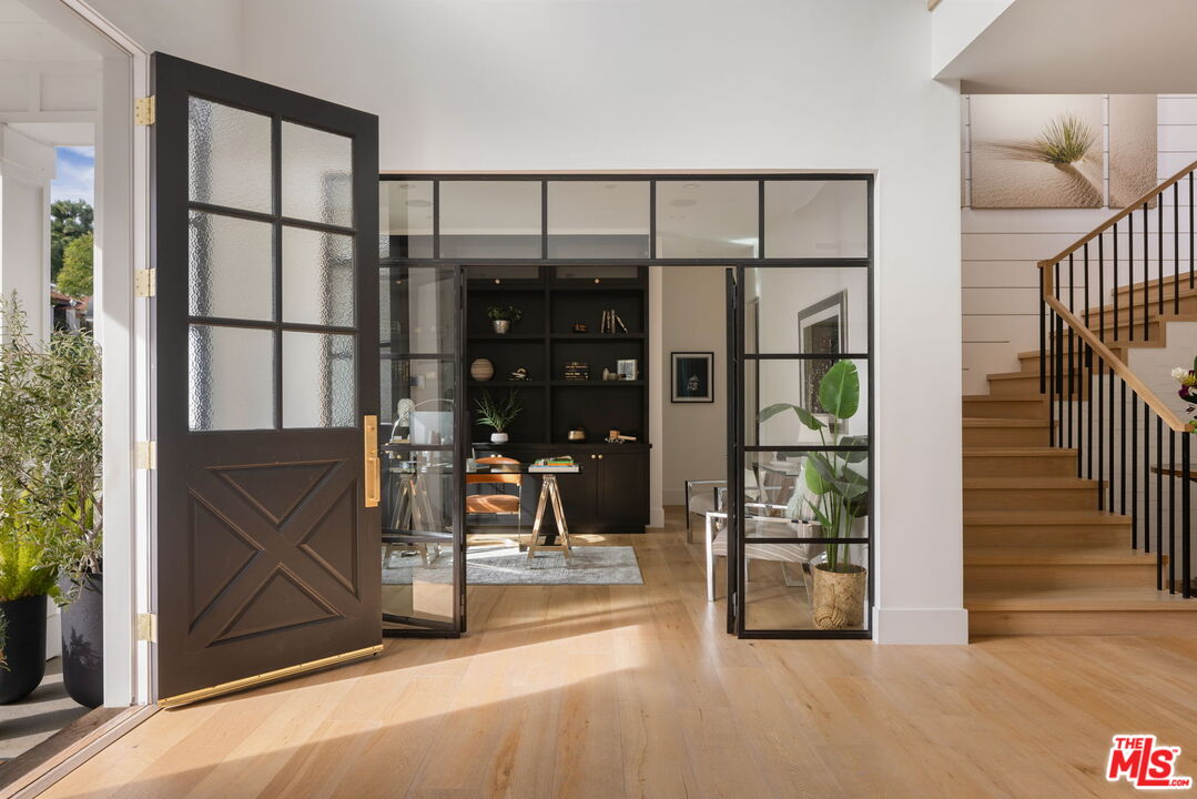 16101 Royal Mount Dr