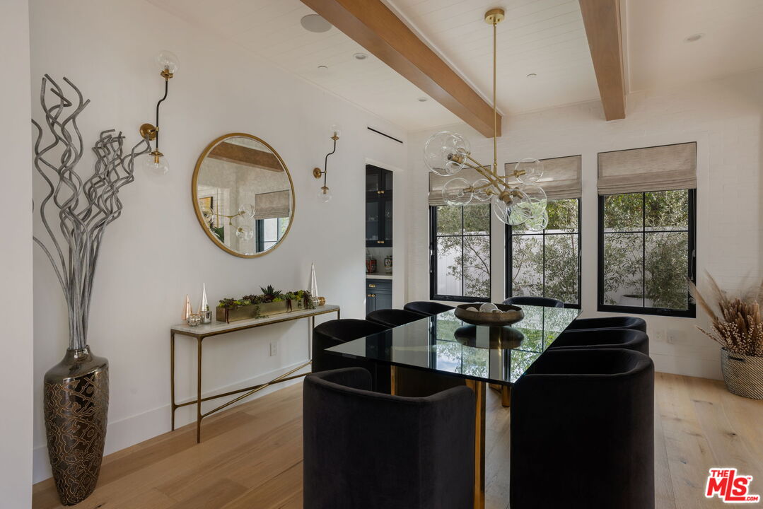 16101 Royal Mount Dr